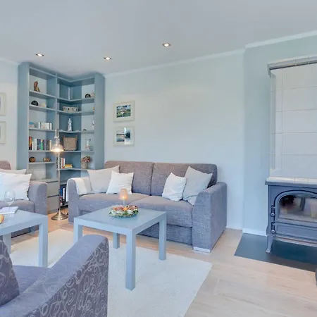 Strandhaus Aquamaritim 度假居 *